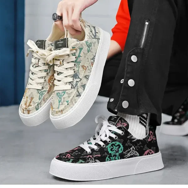 New Breathable Canvas Shoes For Men