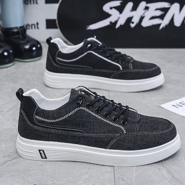 New Breathable Trendy Canvas Walking Shoes 2025
